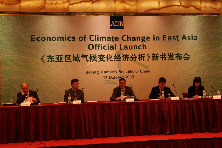 series-expert-discussions-and-book-launch-economics-climate-change-east-asia_01
