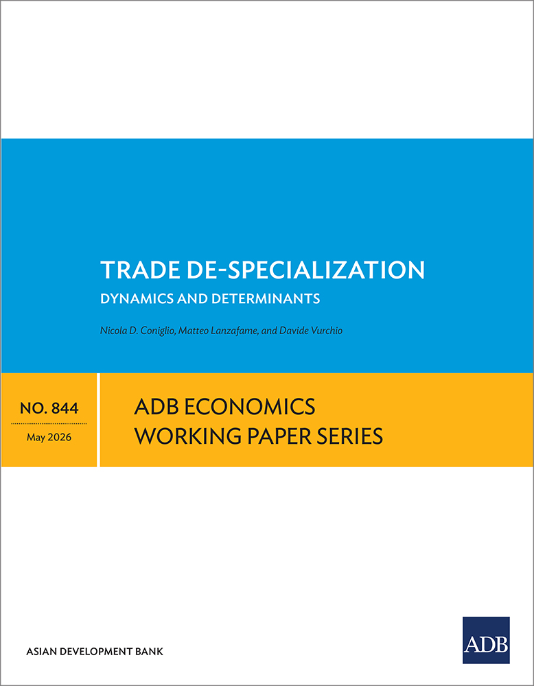 Trade De-Specialization: Dynamics and Determinants
